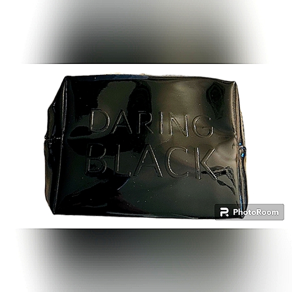 YVES SAINT LAURENT BLACK  PATENT LEATHER CLUTCH COSMETIC  POUCH  NWT - Picture 1 of 6
